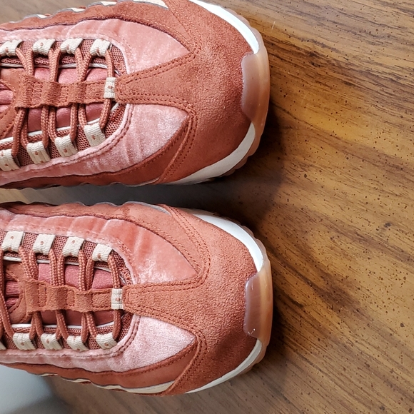 Nike Air Max 95 Dusty Peach Women's Size 9 - Picture 3 of 14